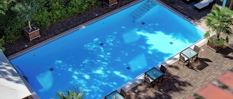 Seasonal outdoor pool