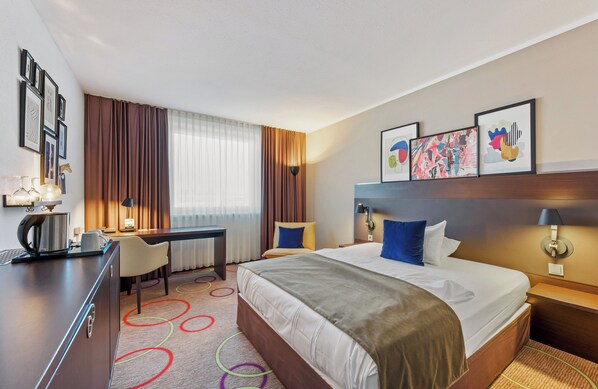 Comfort Double Room | 1 bedroom, minibar, in-room safe, desk