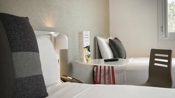 Standard Double Room, Multiple Beds | Hypo-allergenic bedding, desk, blackout curtains, soundproofing