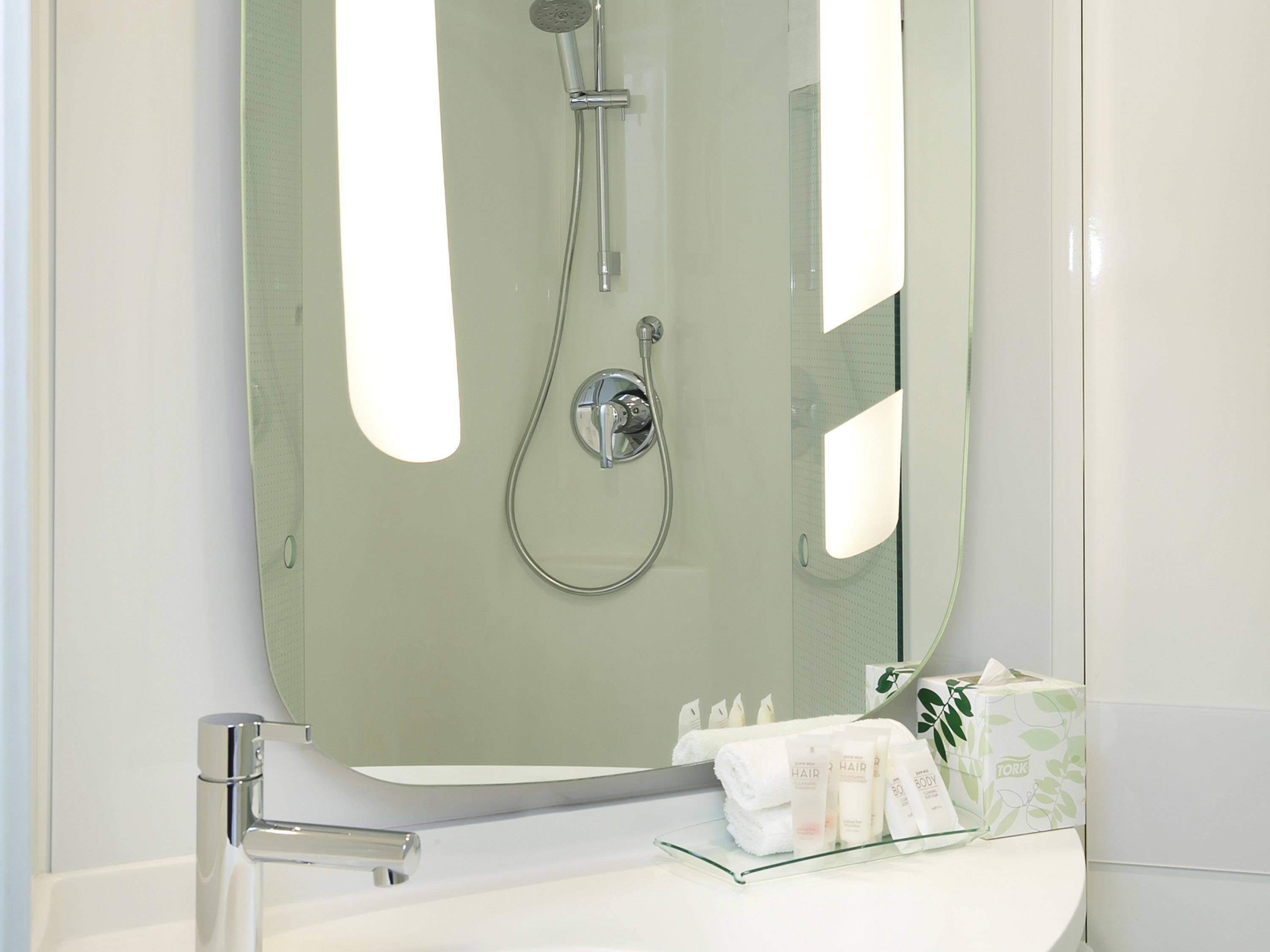 Superior Room, 1 King Bed | Hypo-allergenic bedding, desk, blackout curtains, soundproofing
