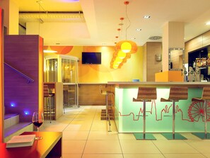 Bar (in der Unterkunft)