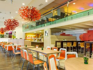 Daily buffet breakfast for a fee - ibis Wien Messe (Vienna)