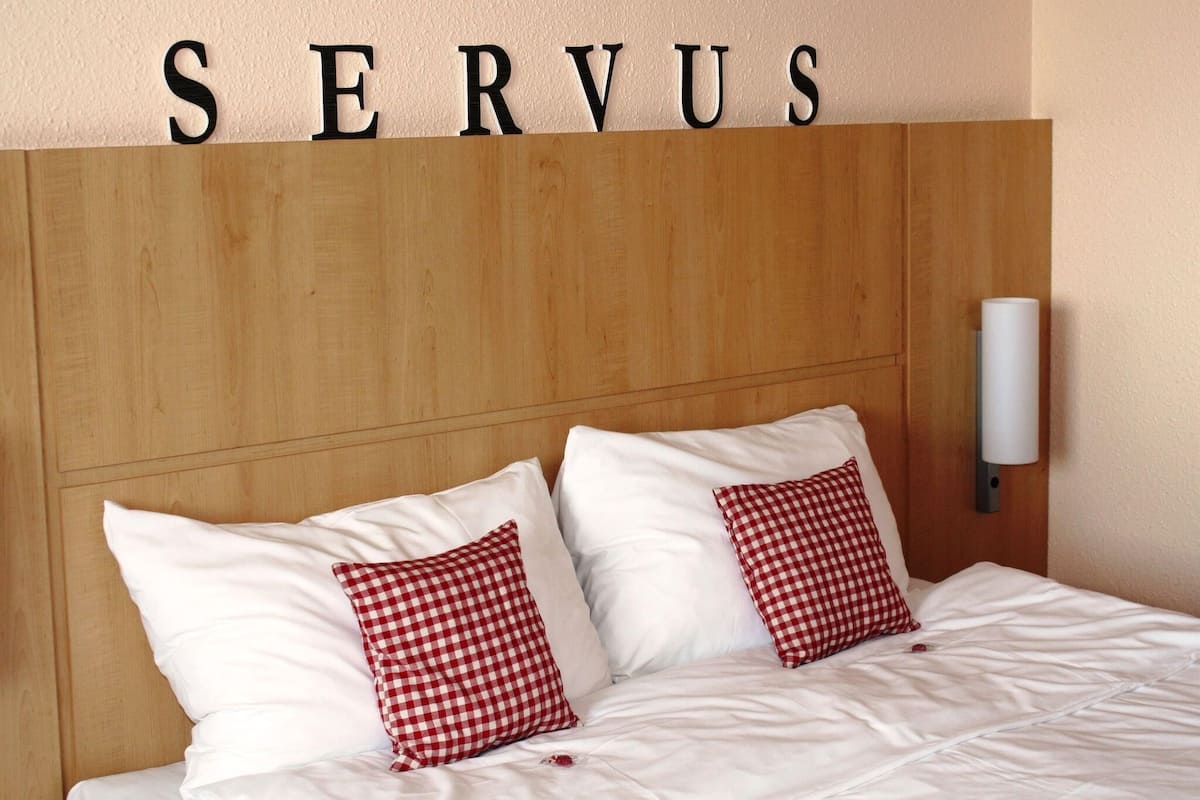 MyRoom By Daniela - A Place In The Country Room | Bureau, espace de travail pour ordinateur portable