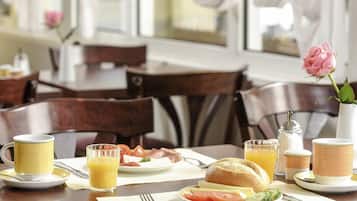 Daily buffet breakfast (EUR 17.50 per person)