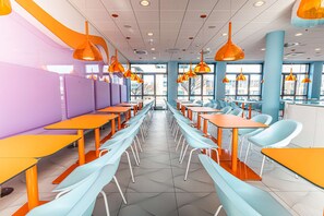 Daily buffet breakfast (EUR 15.90 per person)