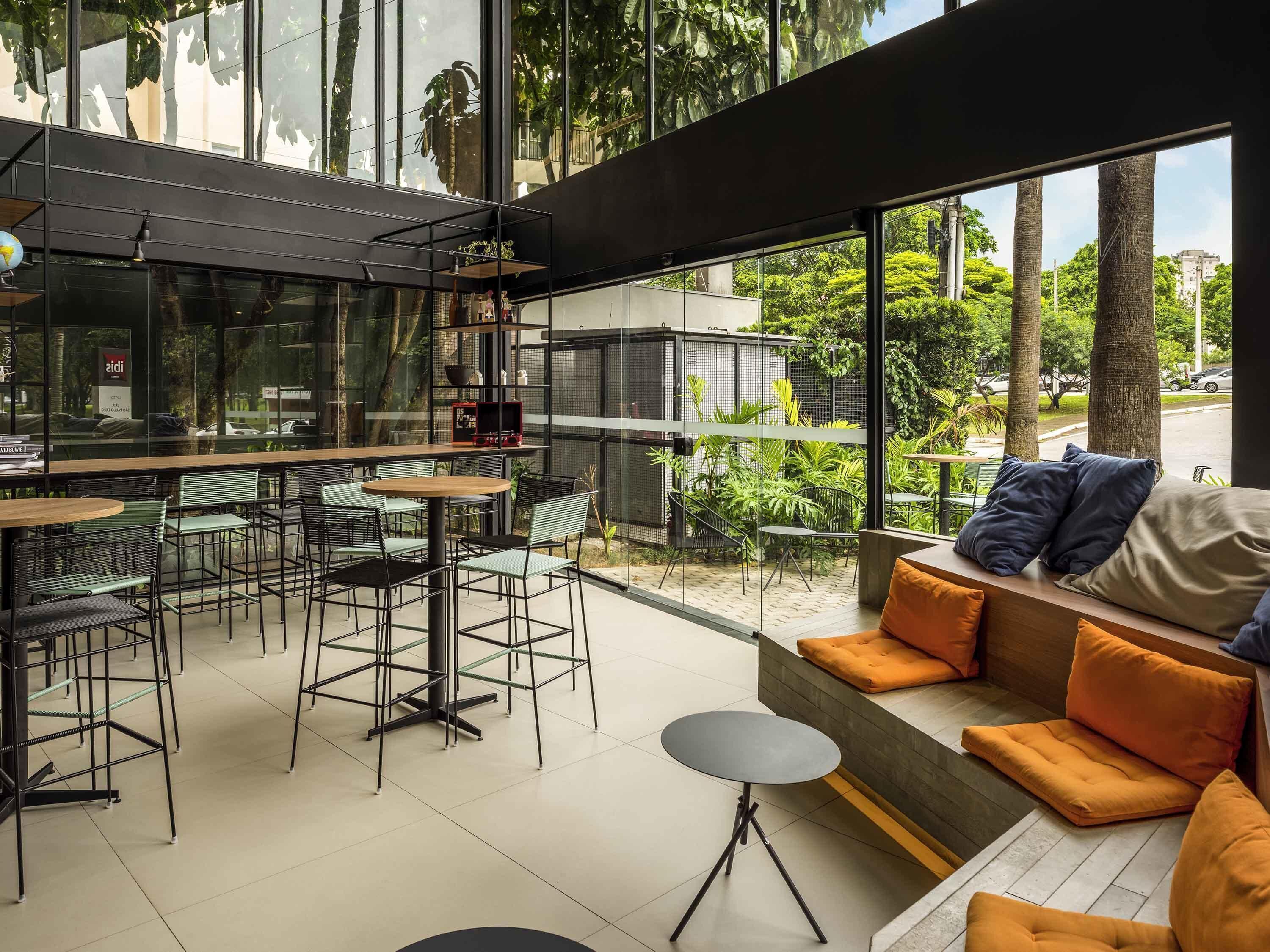 Bar (en la propiedad)