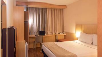 Standard Apartment, 1 Double Bed | In-room safe, individually furnished, desk, blackout drapes