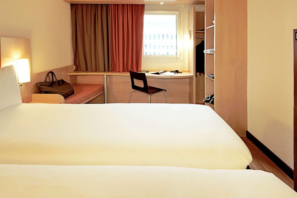 In-room safe, desk, iron/ironing board, WiFi (free)