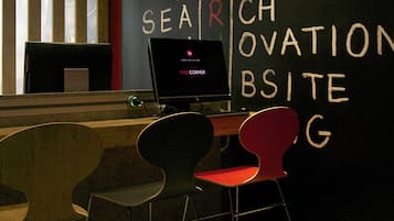 Lunch and dinner served