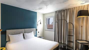 Standard Double Room (Renovated, 1 Double bed sweet bed) | Desk, laptop workspace, blackout drapes, soundproofing