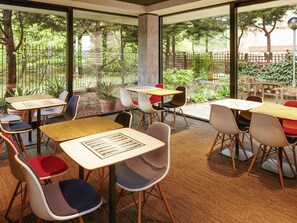 Restaurant - ibis London Thurrock M25 (Grays)