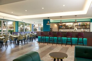 Snack bar