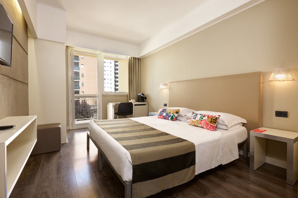 Habitación doble superior | Ropa de cama de alta calidad y caja de seguridad en la habitación