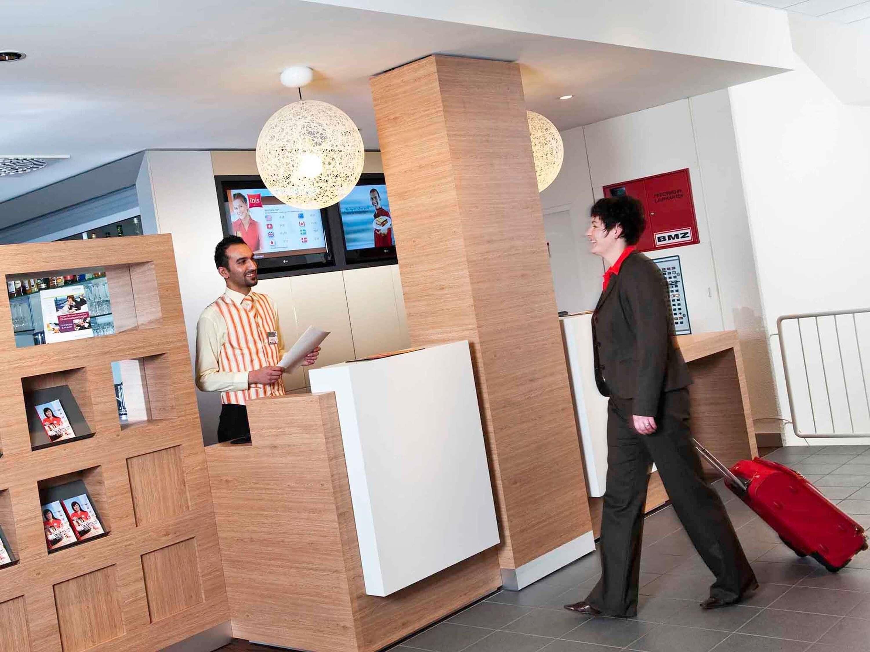 المنشأة من الخارج