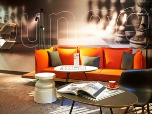 Bar (on property) - Hôtel ibis Strasbourg Centre Petite France (Strasbourg)