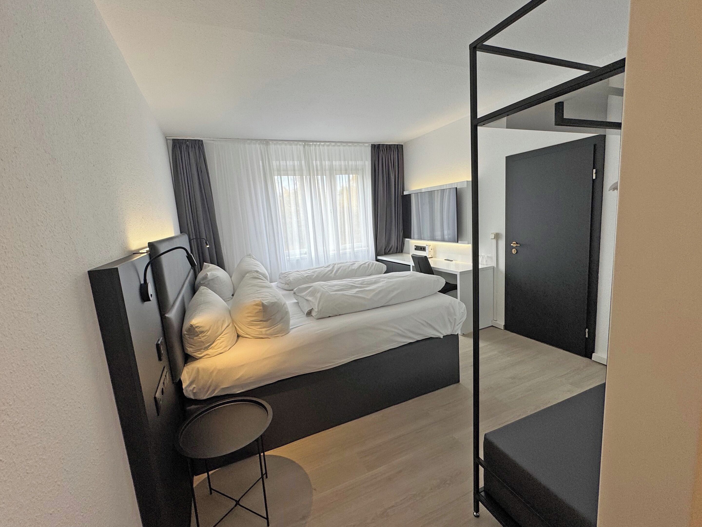 Allergikerbettwaren, kostenlose Minibar, Schreibtisch