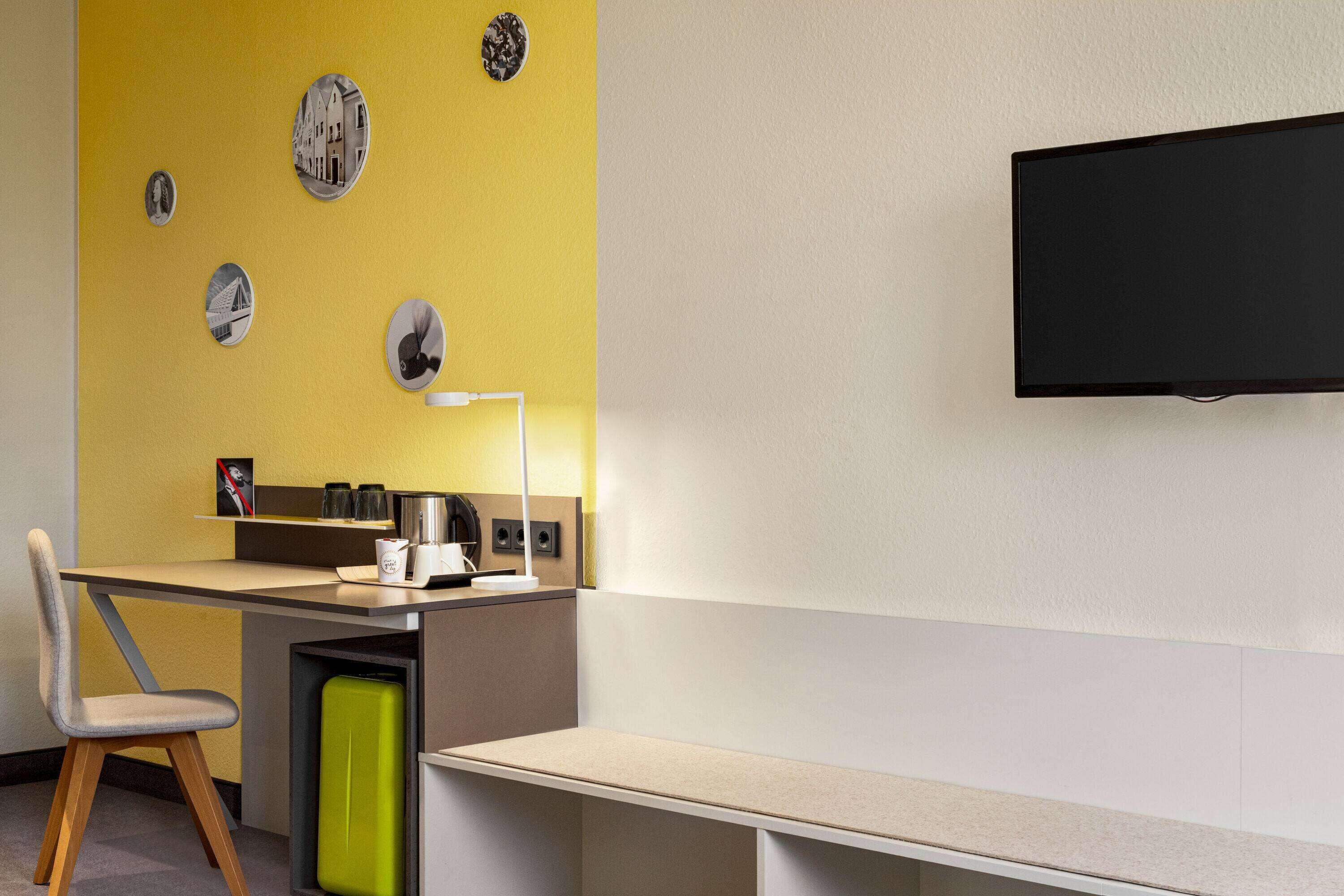 hypo-allergenic bedding, desk, iron/ironing board, free cots/infant beds