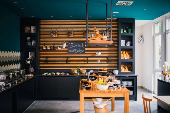Daily buffet breakfast (EUR 17 per person)