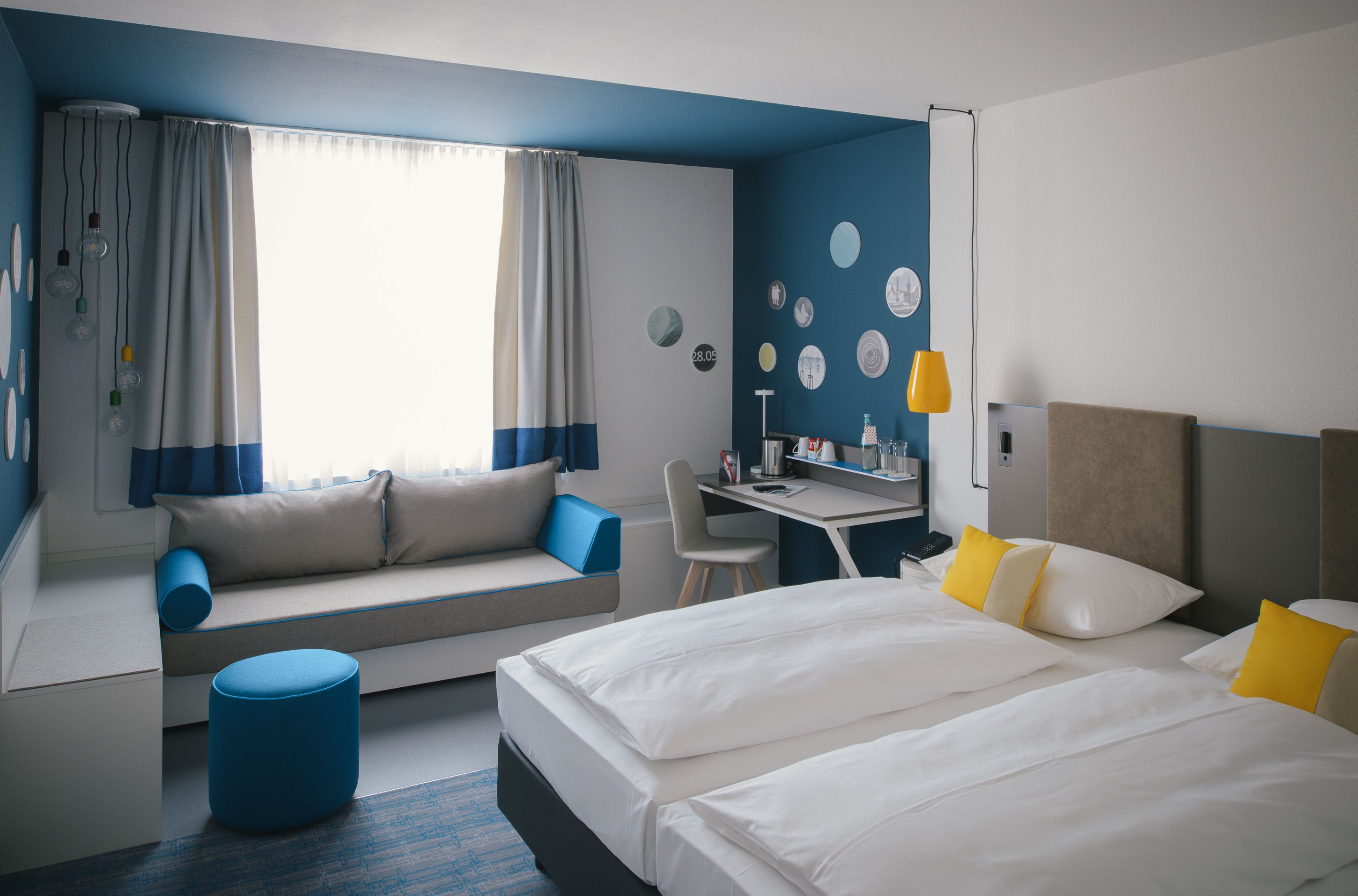 hypo-allergenic bedding, in-room safe, desk, blackout curtains