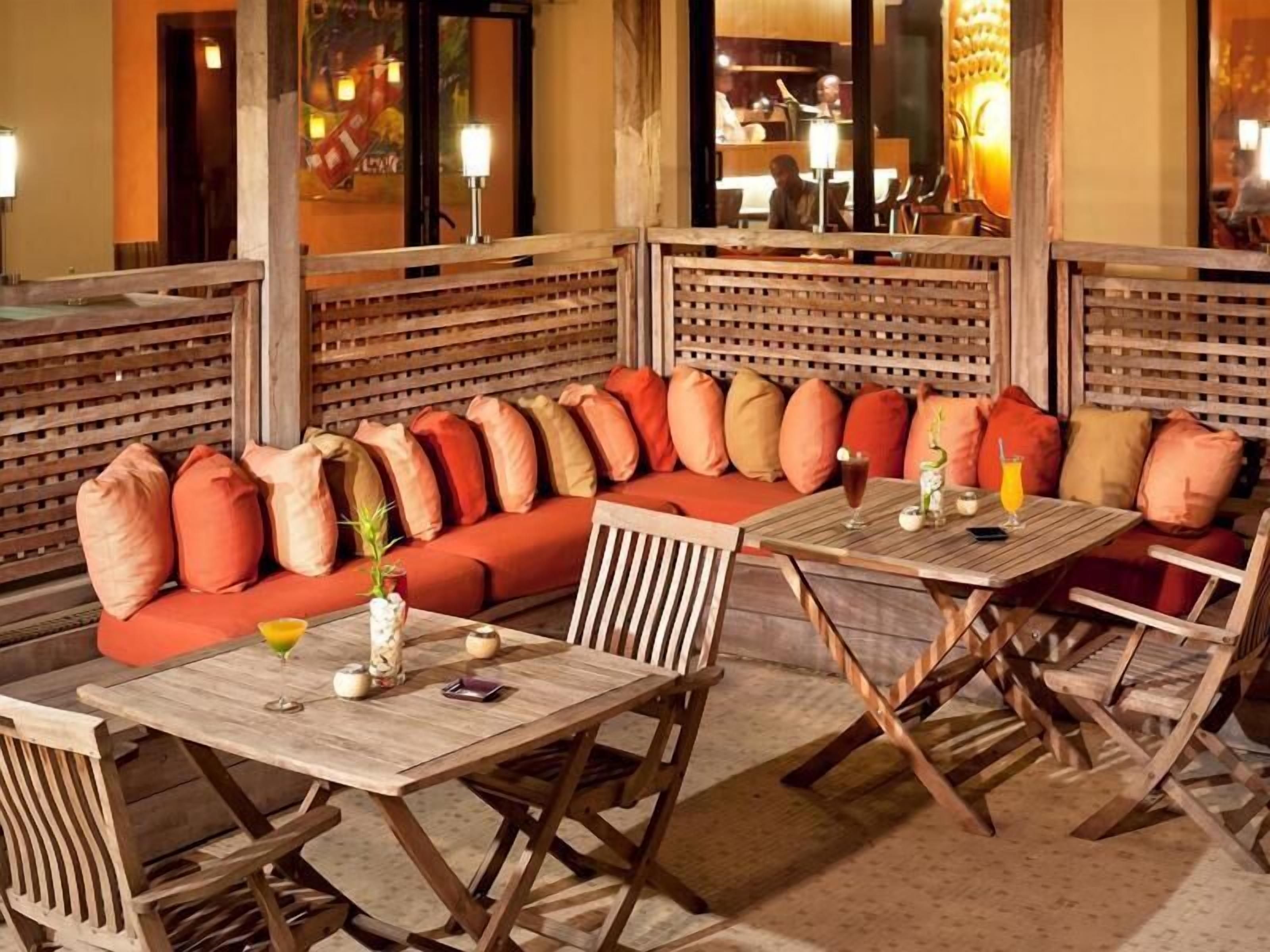 Breakfast, lunch, dinner served; international cuisine 