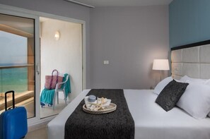 Suite junior, vista a la ciudad (Standard) | 1 habitación, caja de seguridad en la habitación y escritorio 