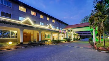 Front of property – evening/night