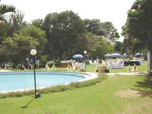 Piscine extérieure
