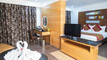 Ropa de cama de alta calidad y escritorio