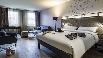 Family Room, 1 Double Bed with Sofa bed | Desk, laptop workspace, blackout curtains, soundproofing