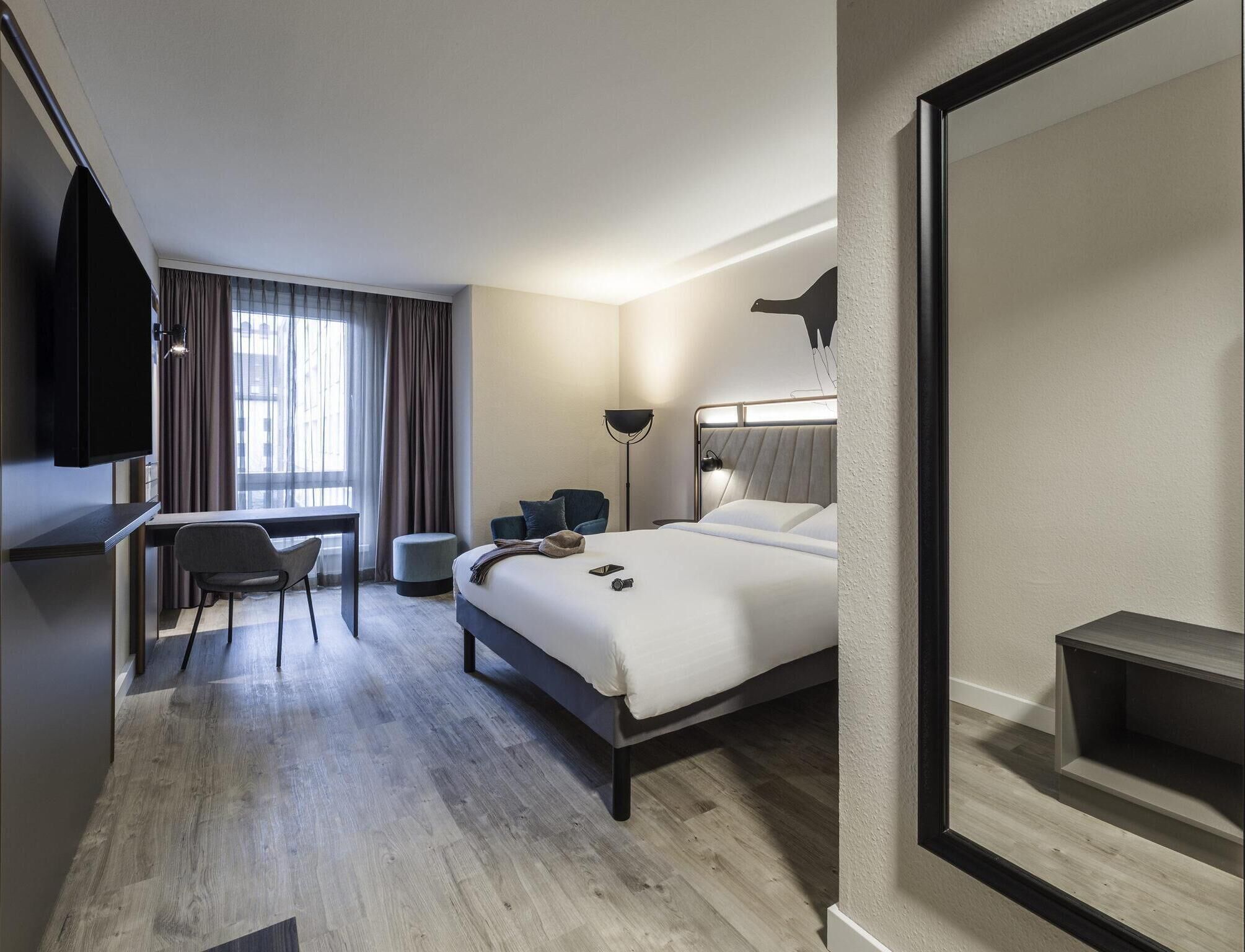 Superior Room, 1 Double Bed (1 Sweet Bed) | Desk, laptop workspace, blackout curtains, soundproofing