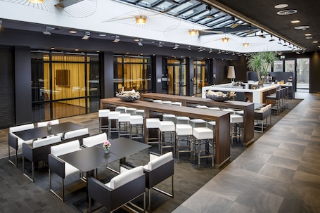 Business centre. Postillion Hotel Dordrecht