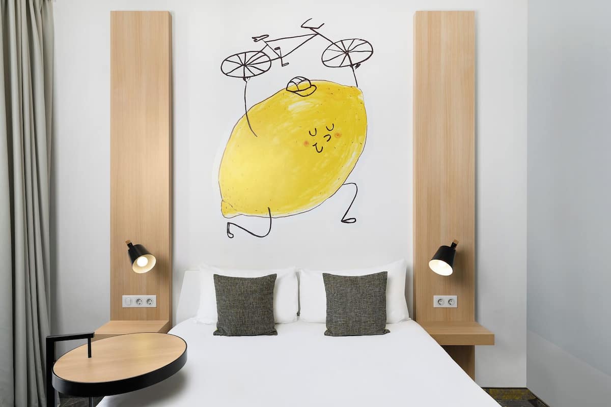 Coffres-forts dans les chambres, bureau