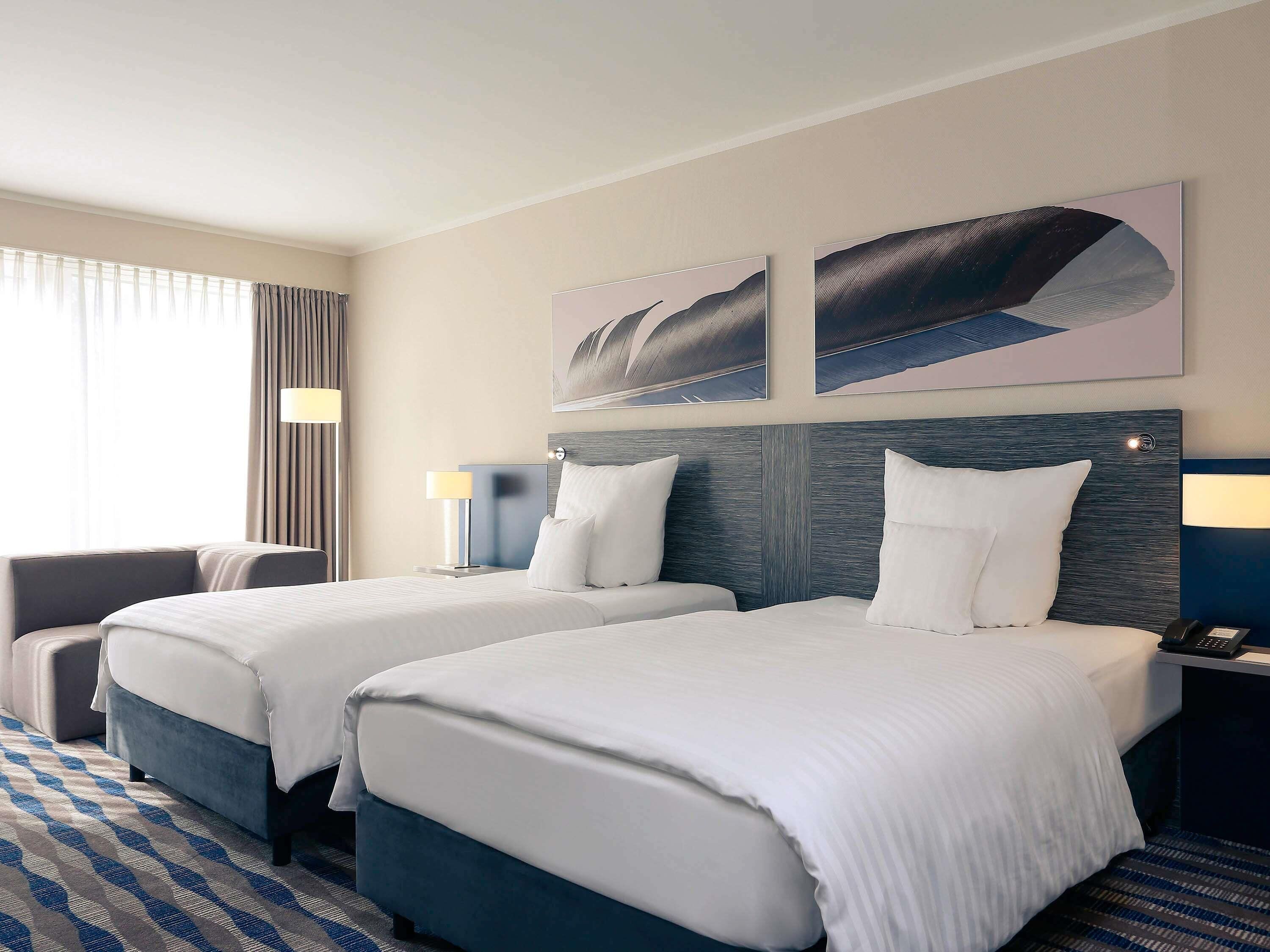 Standaard Twin kamer, 2 eenpersoonsbedden | Hypoallergeen beddengoed, een kluis op de kamer, een bureau