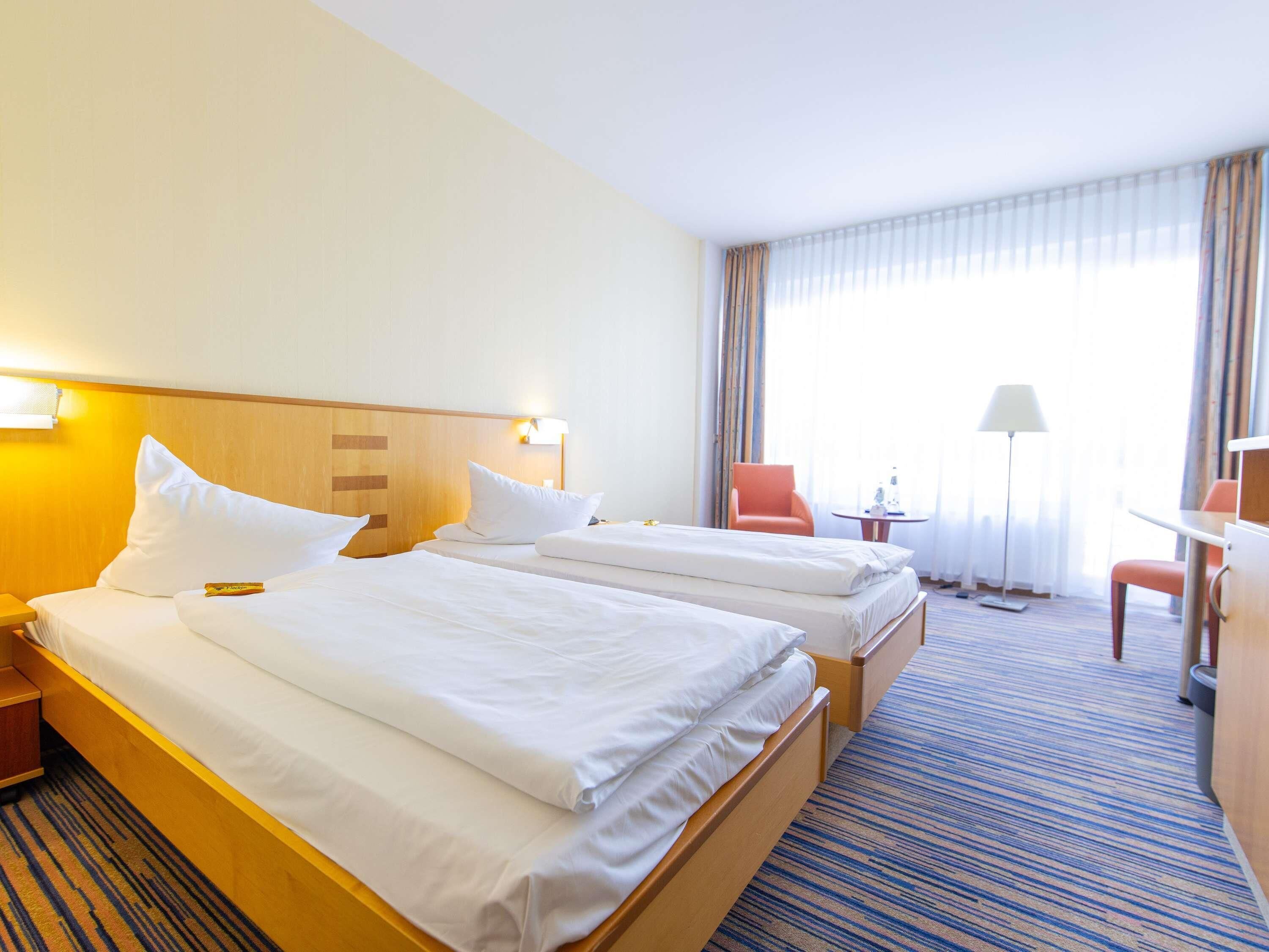 Standard Room, 2 Twin Beds | Minibar, in-room safe, desk, soundproofing
