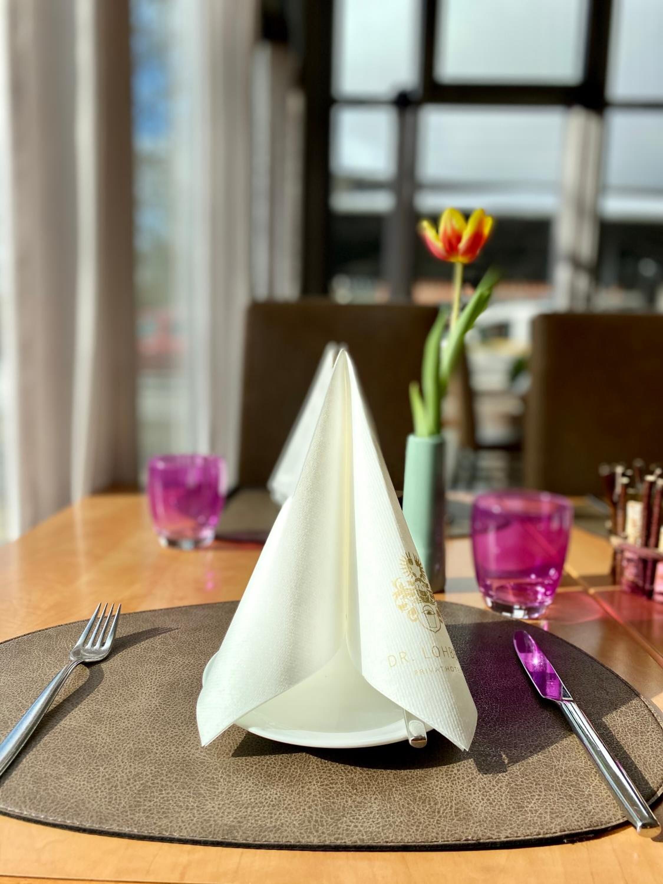 breakfast and dinner served, international cuisine