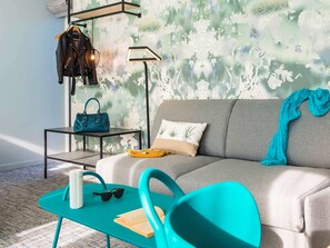 Superior tweepersoonskamer, 1 tweepersoonsbed | 1 slaapkamer, een kluis op de kamer, een bureau