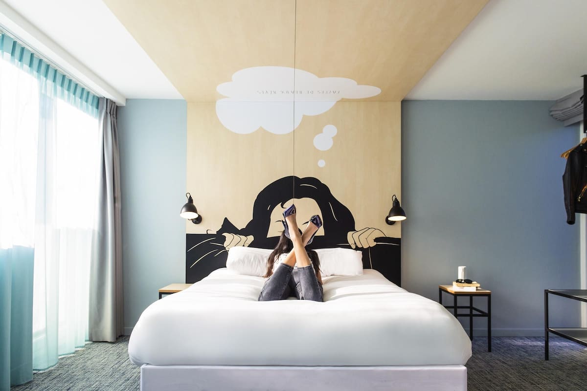 Superior-Doppelzimmer, 1 Doppelbett | Zimmersafe, Schreibtisch, Verdunkelungsvorhänge, Bügeleisen/Bügelbrett