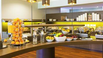 Daily buffet breakfast (EUR 15.90 per person)