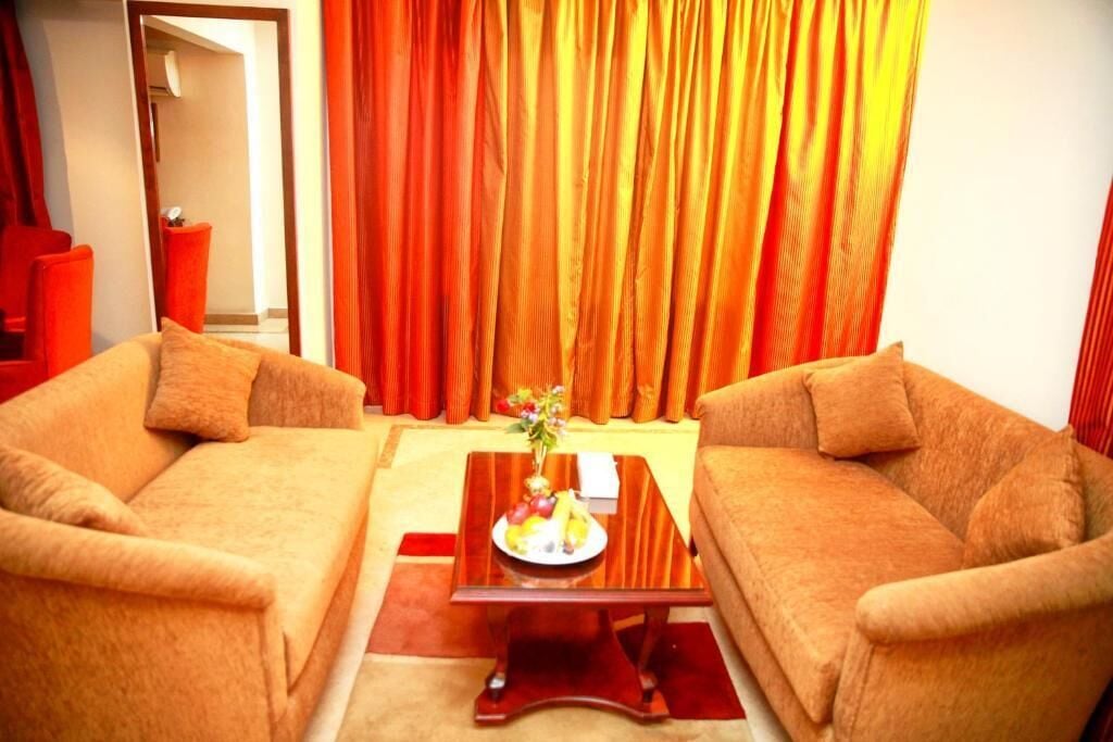 suite, river view | living area | 21-inch lcd tv with satellite channels, tv