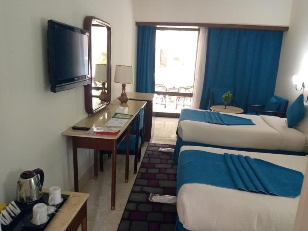 1 bedroom, hypo-allergenic bedding, minibar, in-room safe