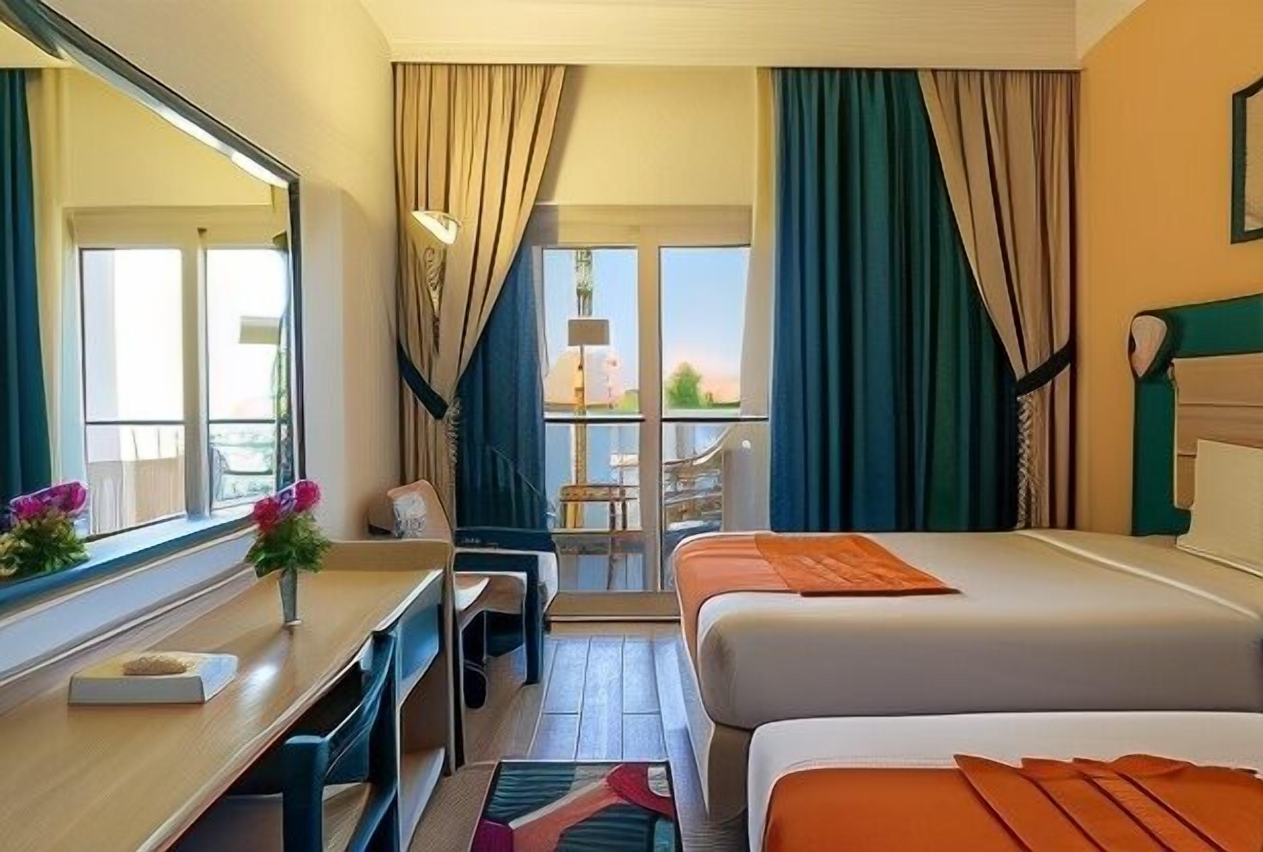 Hypo-allergenic bedding, minibar, in-room safe, individually decorated