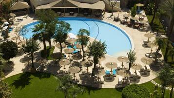 Outdoor pool, pool umbrellas