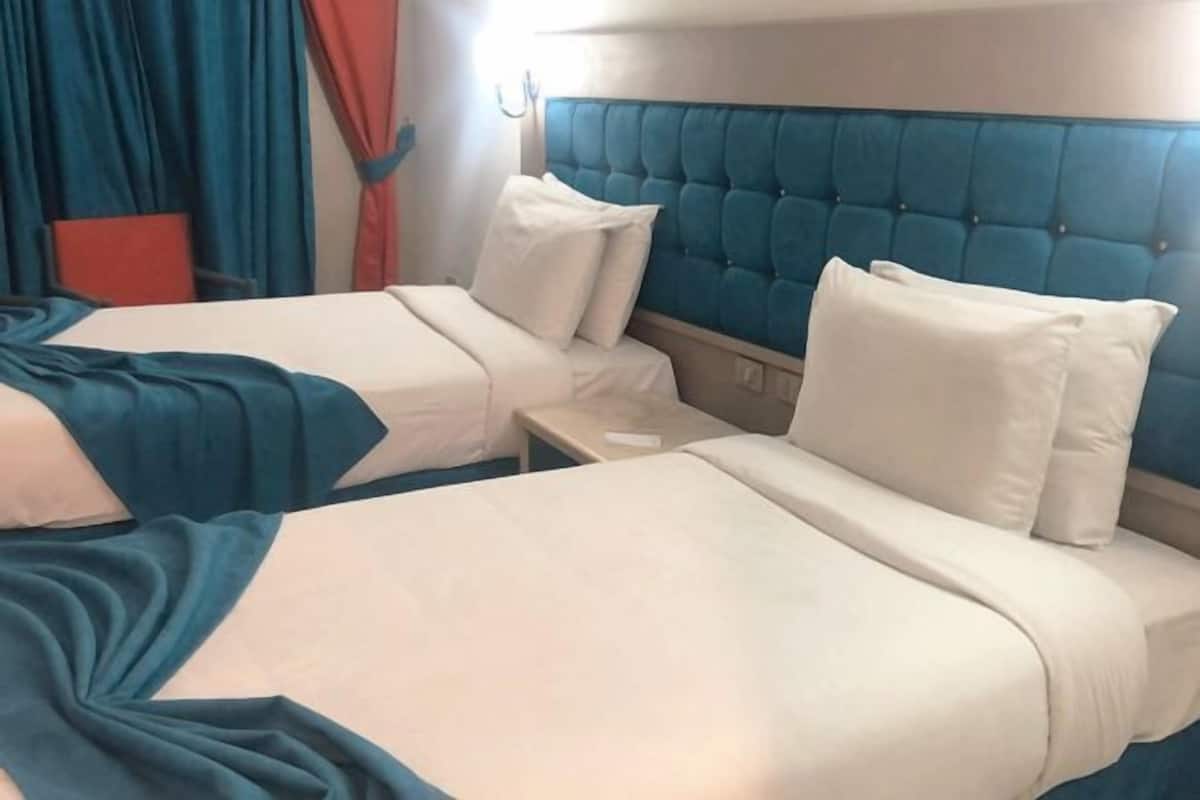 Allergikerbettwaren, Minibar, Zimmersafe, individuell dekoriert