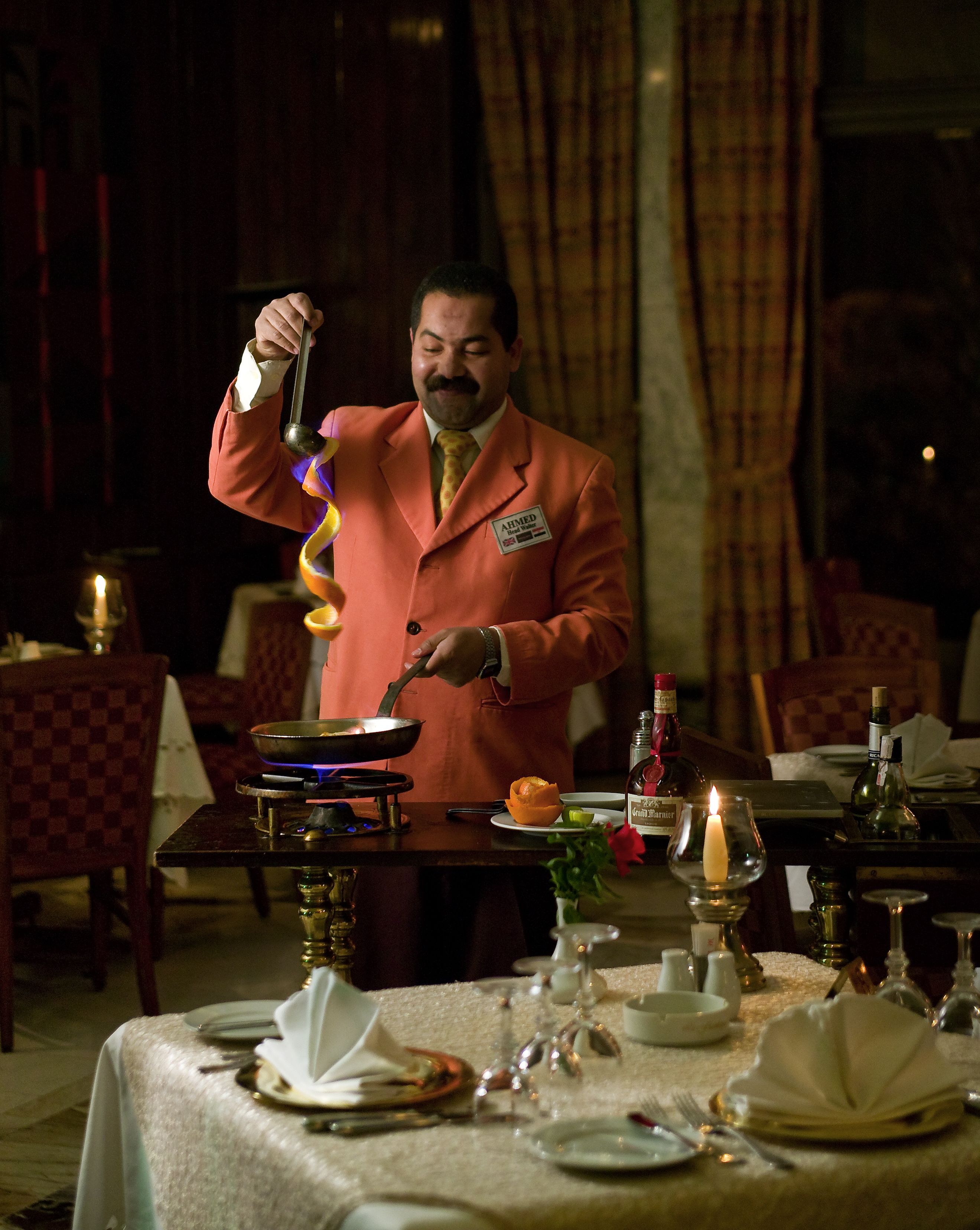 4 restaurants, lunch served