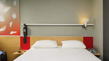 Standard Double Room, Multiple Beds | Desk, iron/ironing board, free WiFi, bed sheets