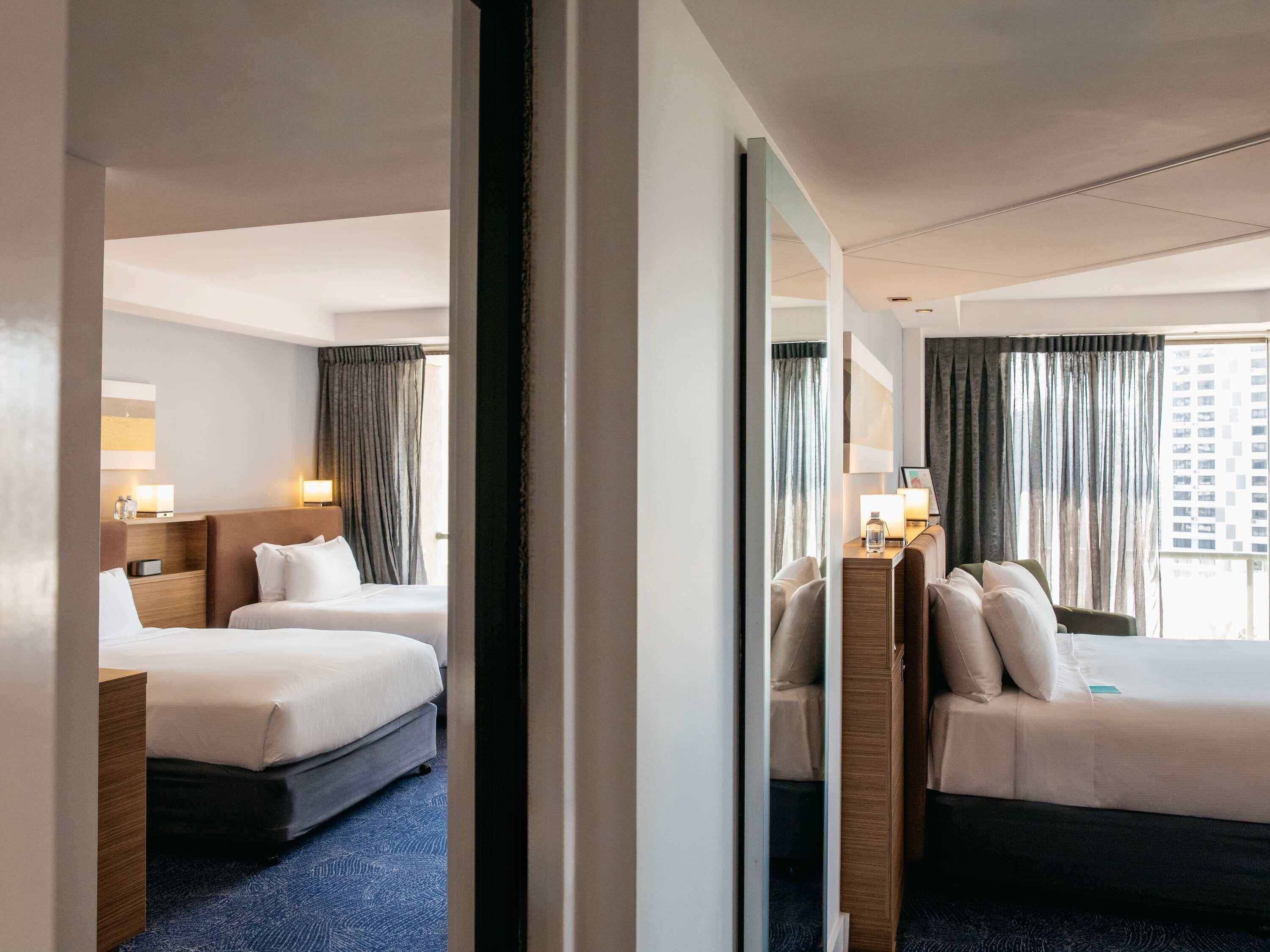 Rom – classic, 2 dobbeltsenger, tilgjengelighetstilpasset, terrasse | Sengetøy av topp kvalitet, minibar, safe på rommet og skrivebord