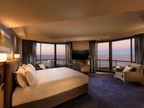 LUXURY ROOM, 1 King Size Bed, Ocean Views, Spa