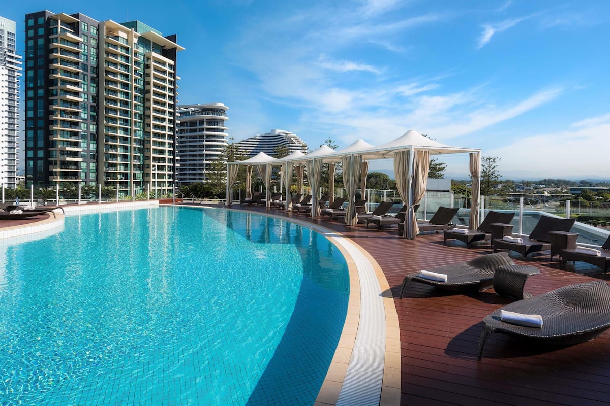 Chambre luxueuse, 1 grand lit, vue sur l’océan | Literie de qualité, minibar, coffre-fort, bureau