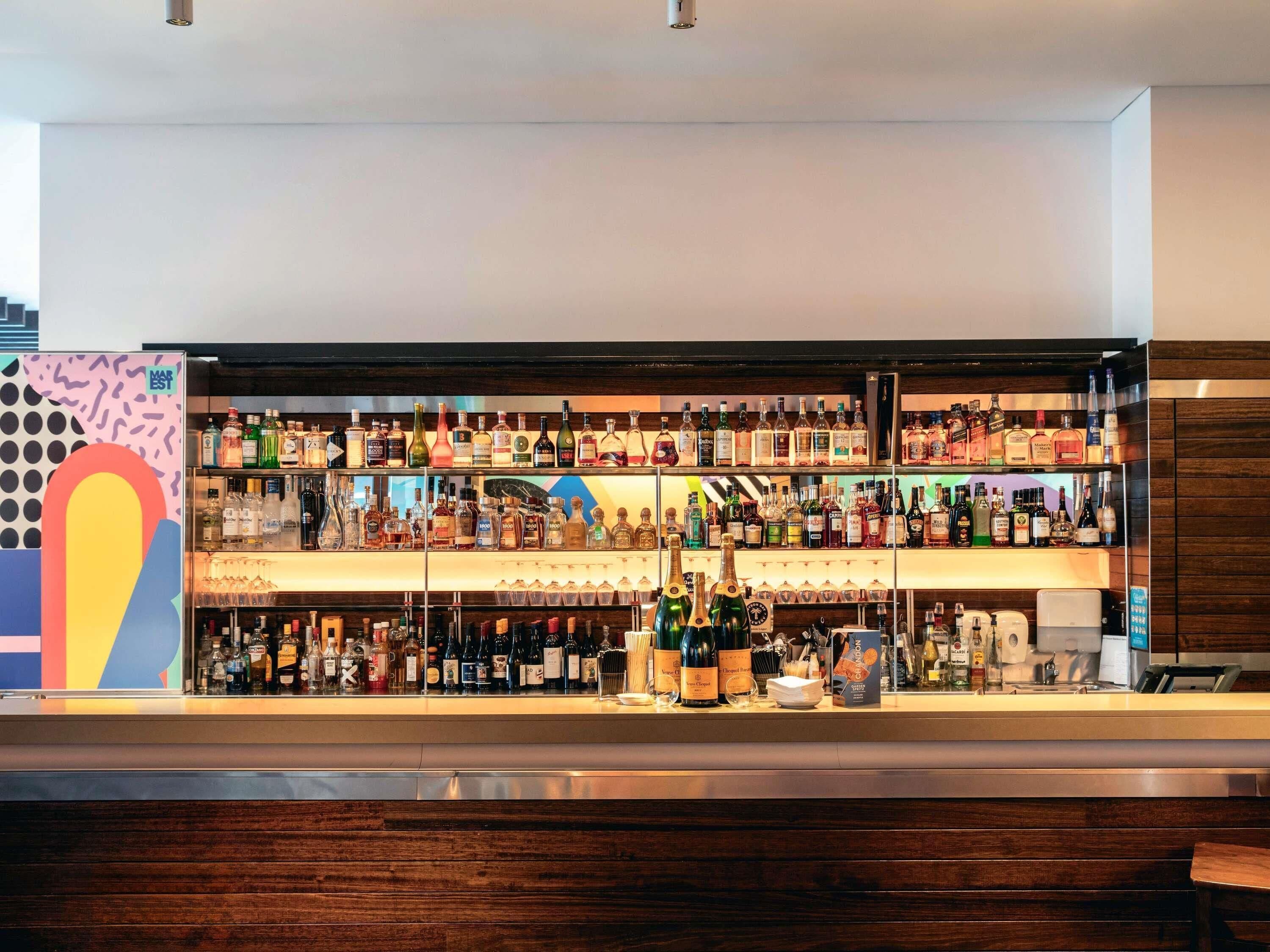 Luxury Room, 1 Queen Bed, Ocean View | Premium bedding, minibar, in-room safe, desk