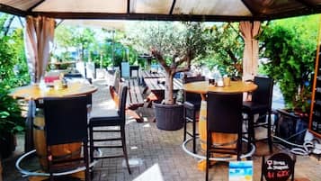 Serveert lunch en diner, Mongoolse gerechten